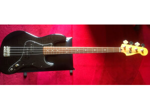 fender-mark-hoppus-jazz-bass-2337772