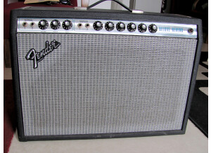 Fender Deluxe Reverb "Silverface" [1968-1982] (37582)