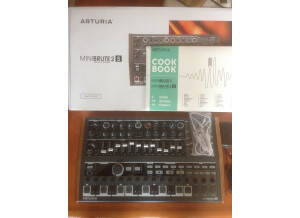 Arturia MiniBrute 2S (10406)