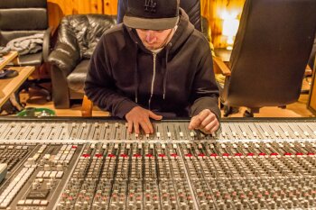 Studio180-11 Studio180-11