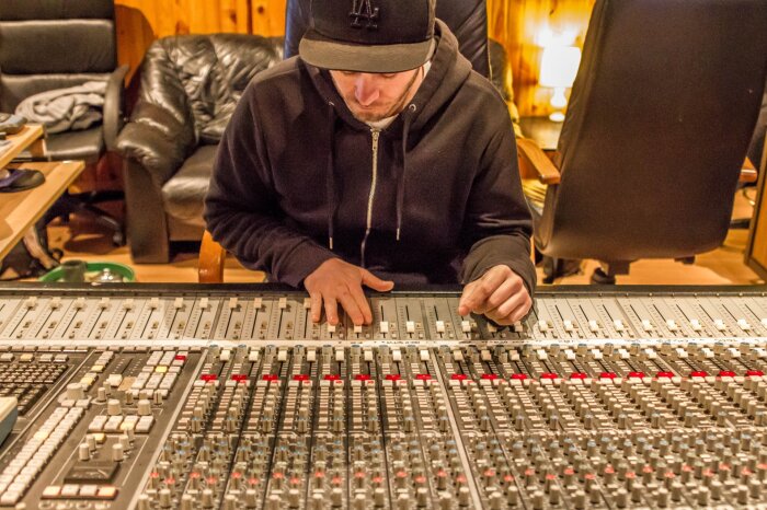 Studio180-11 Studio180-11