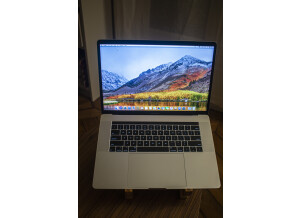 Apple MacBook Pro (15-inch, 2018)