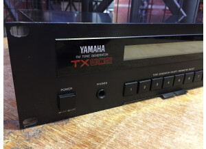 Yamaha TX802 (89384)