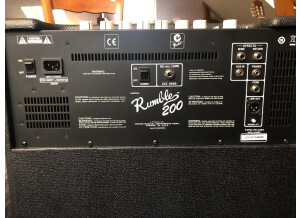 Fender Rumble 200 V3 (92719)