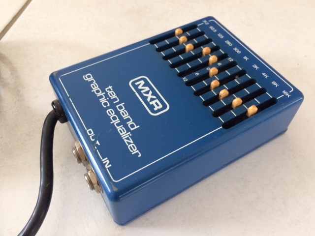 【廃盤】MXR M108 10 Band Graphic EQ MXR M108 10 Band Graphic EQ Reviews | Sweetwater