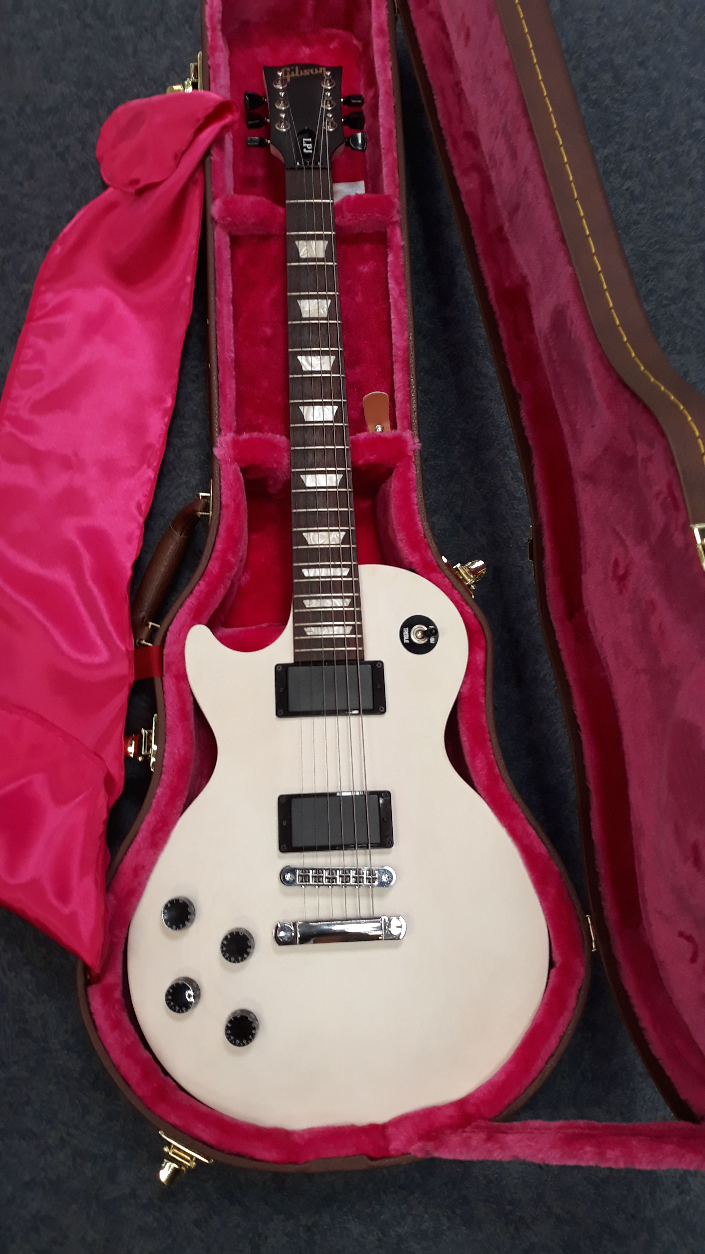 Gibson LPJ