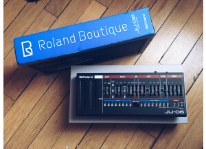 Roland JU-06 (23835)
