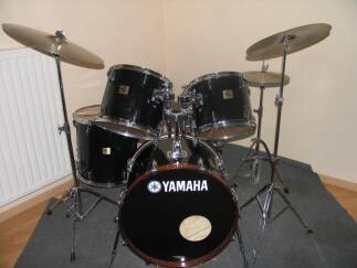 Yamaha DP Drum Kit
