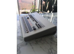 Roland TR-909 (41432)