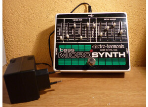 Electro-Harmonix Bass Micro Synthesizer