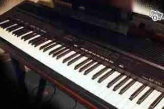 Roland KR500