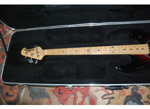 Music Man Classic Sterling 4 (26796)