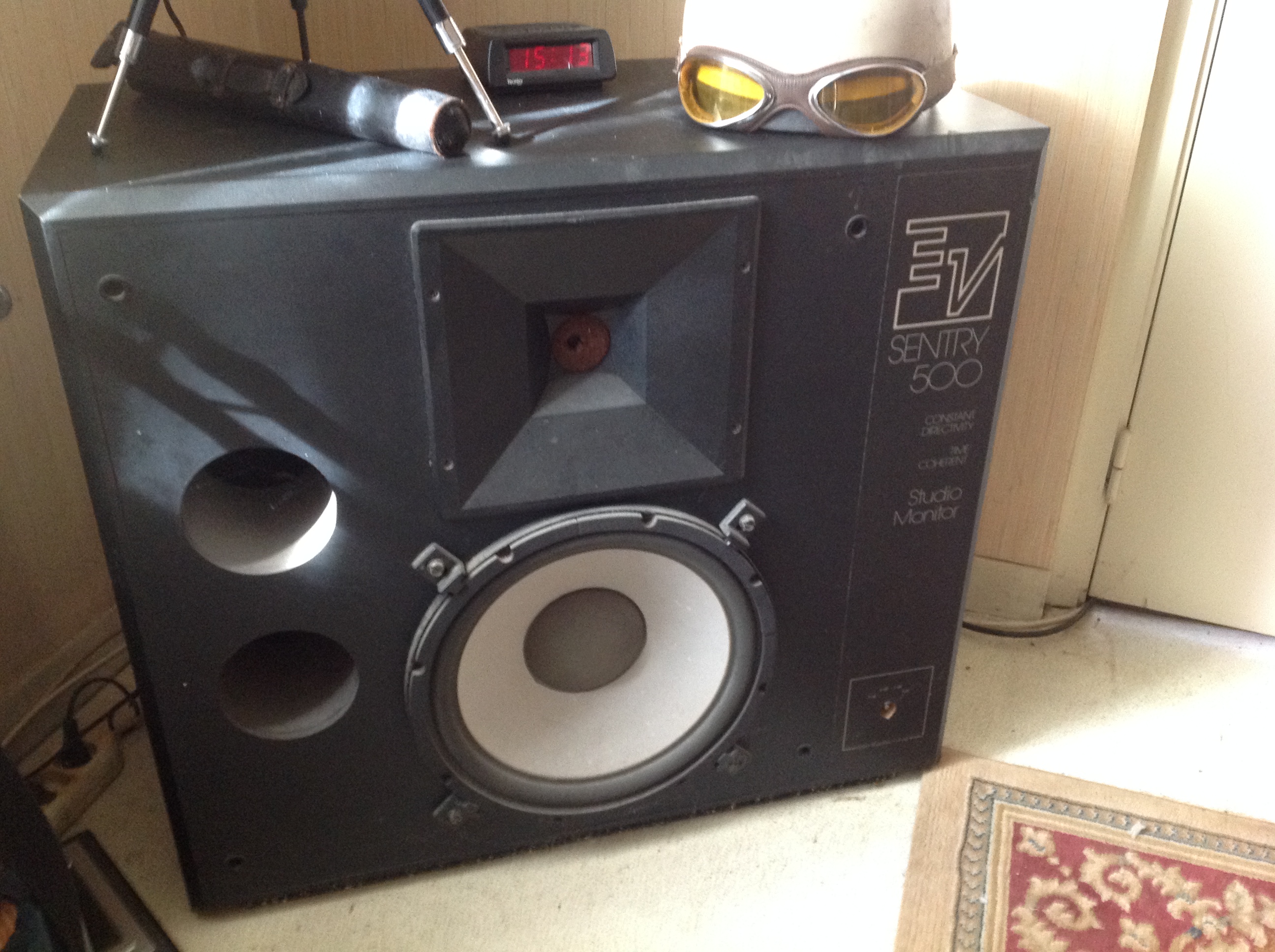 Electro-Voice SENTRY 500