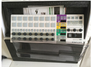 Arturia BeatStep Pro (58291)