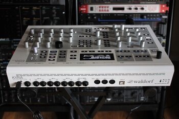 Kyra_2tof 16.JPG Kyra_2tof 16.JPG