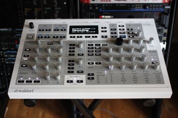 Kyra_2tof 02.JPG Kyra_2tof 02.JPG