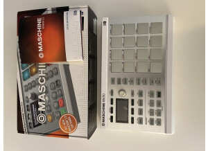 Native Instruments Maschine Mikro MKII (11510)