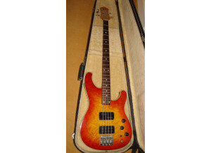 Ibanez Roadstar II Series - RB-924