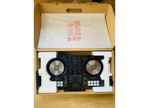 Native Instruments Traktor Kontrol S2 mk3 (69125)