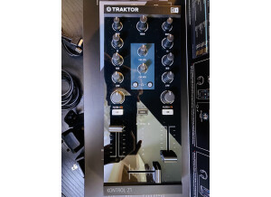 EE3287AE-BCA2-41B2-83B7-8D368B6F9B78