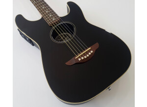 Fender Stratacoustic [2000-2005] (67325)