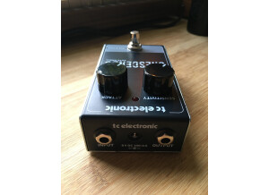 AD9EDF9E-0C08-43A5-8589-472B7E6C08CF