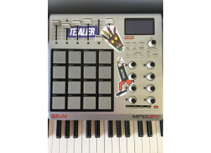 Akai Professional MPD24 (1371)