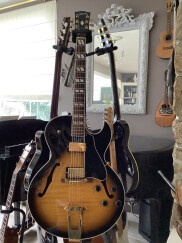 Gibson ES-175 Gold hardware