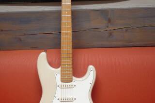 Fender American Deluxe Stratocaster (1998-2003)