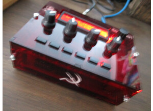 Mutable Instruments Shruthi-1 Polivoks  (88901)