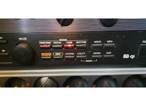 Roland SC-880 (29147)