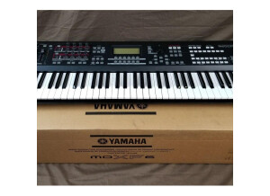 yamaha_motif_moxf6_keyboard_synthesizer_music_workstation_new_1534478482_88d5c2a30_progressive