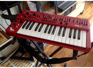 Behringer Model D (49360)