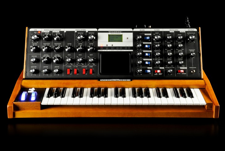 Moog Music MiniMoog Voyager Lunar Cherry