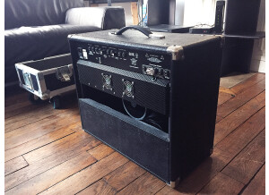 Thon Flight case à roulettes pour combos (85052)