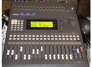 Yamaha Promix 01 (9427)