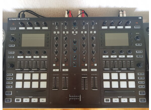 Native Instruments Traktor Kontrol S8 (50486)