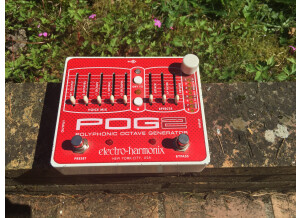 Electro-Harmonix POG2 (1680)
