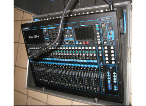 Allen & Heath Qu-24 (30919)