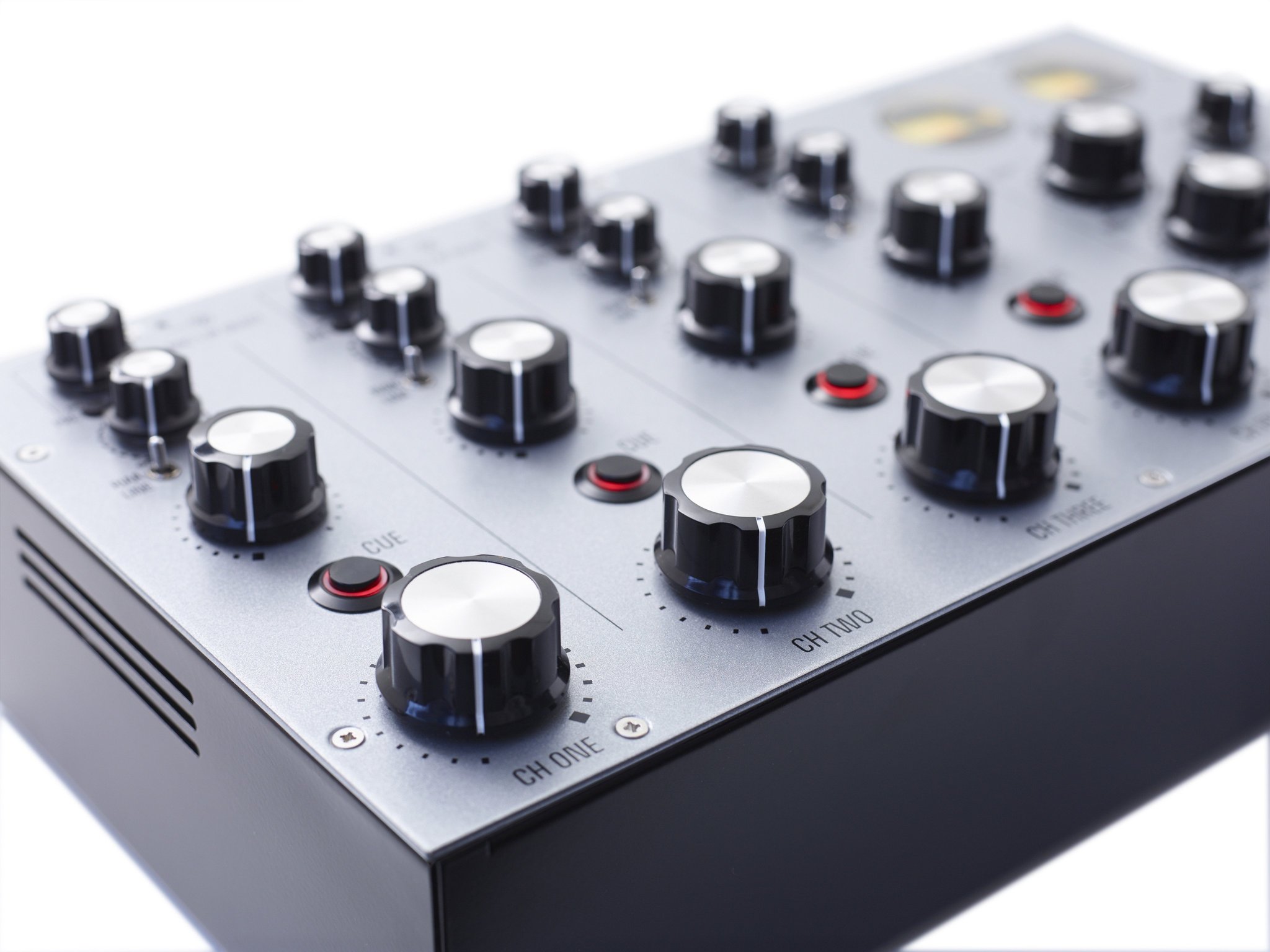 MasterSounds Radius 4 Mk3 : radius-4-silver-Close