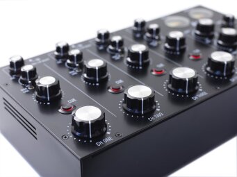 MasterSounds Radius 4 Mk3 : radius-4-black-Close MasterSounds Radius 4 Mk3 : radius-4-black-Close