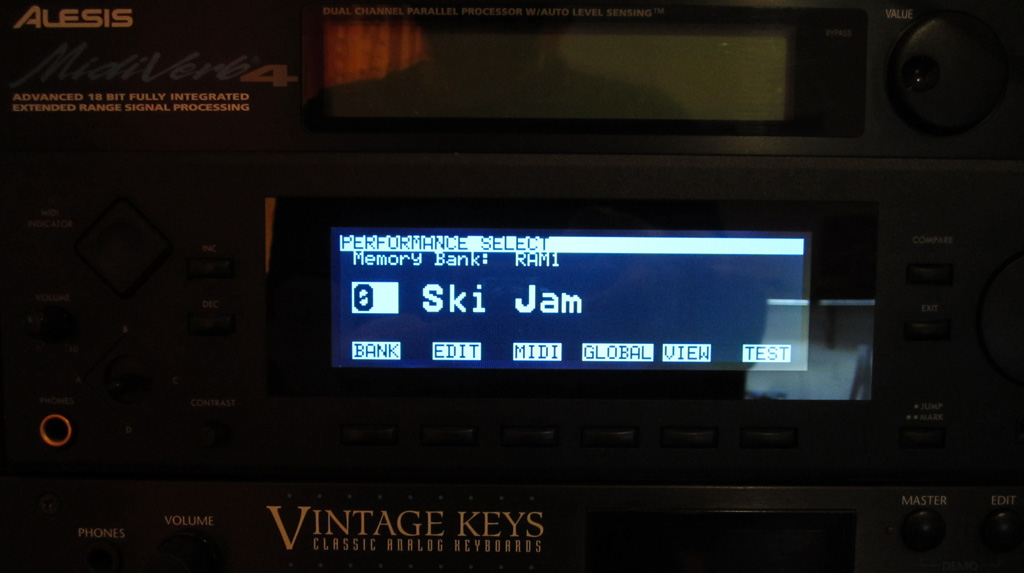 Korg WaveStation A/D : IMG_3835.JPG