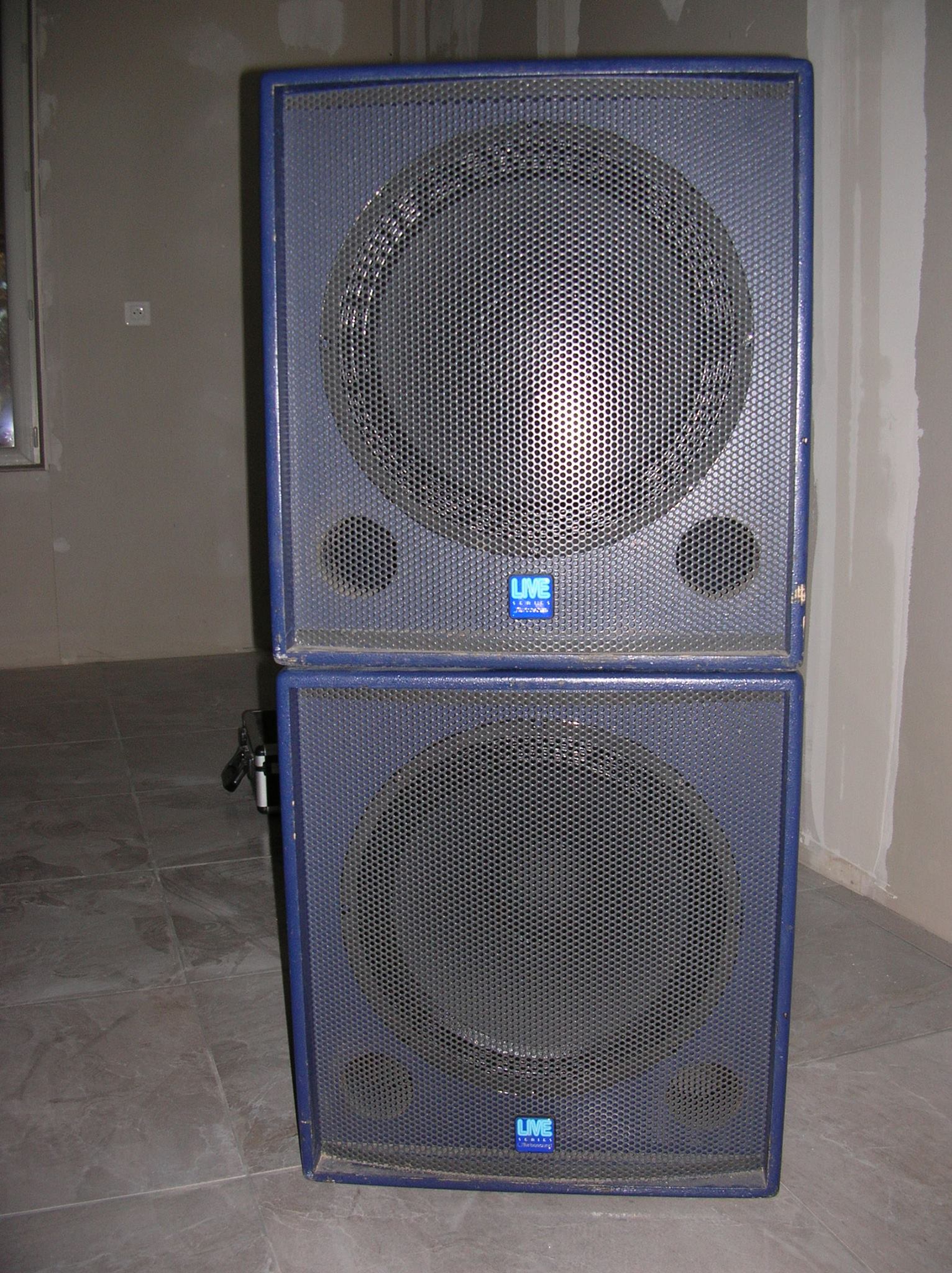 Turbosound TL 1500