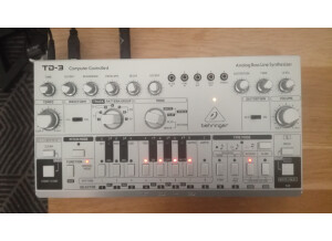 Behringer TD-3 (2463)