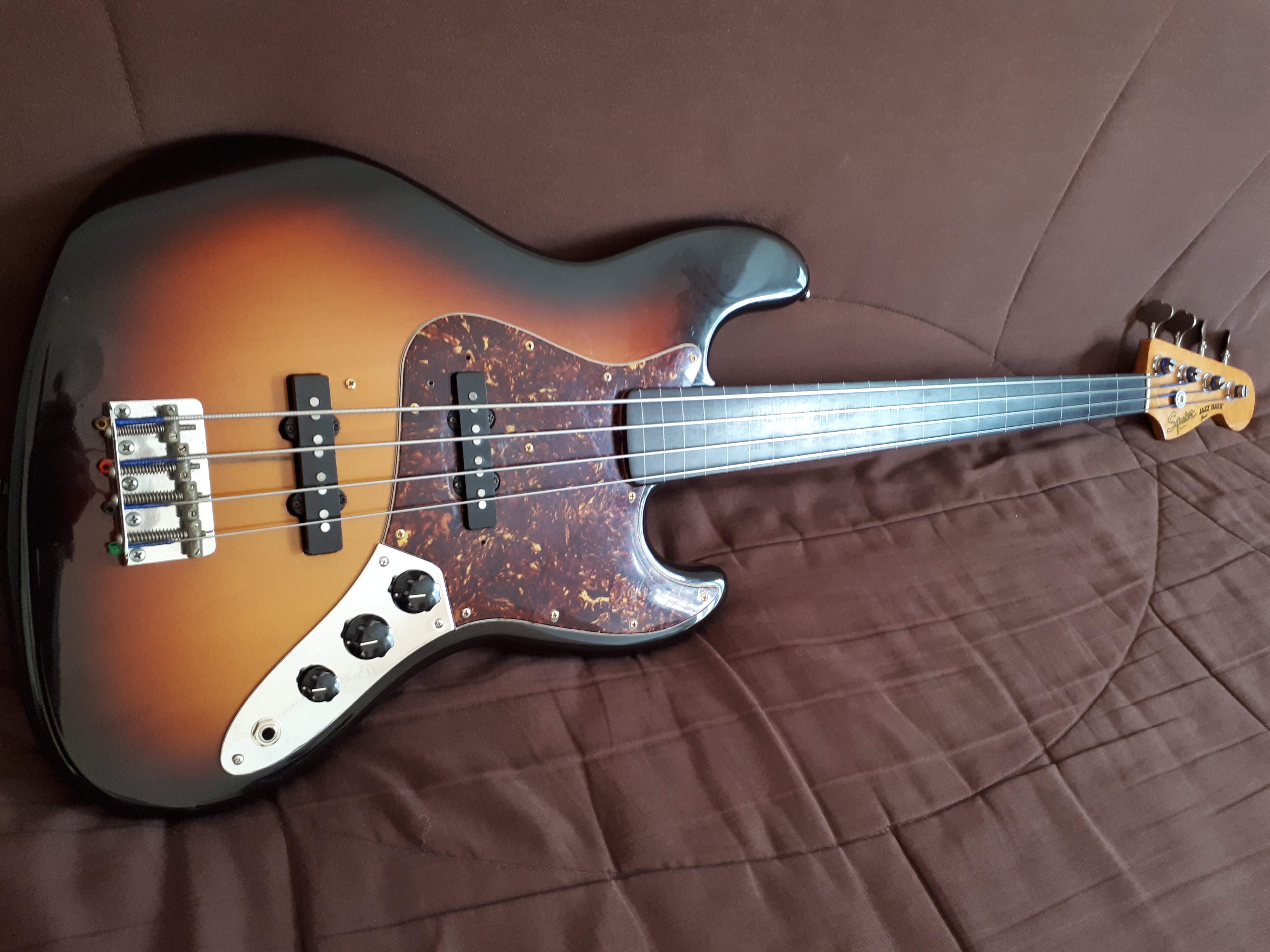 Squier Jazz Bass (Made in Japan)