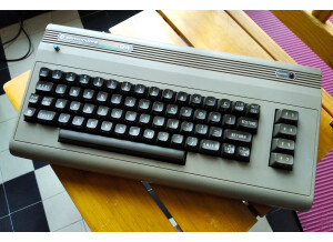 Commodore C64 (59696)