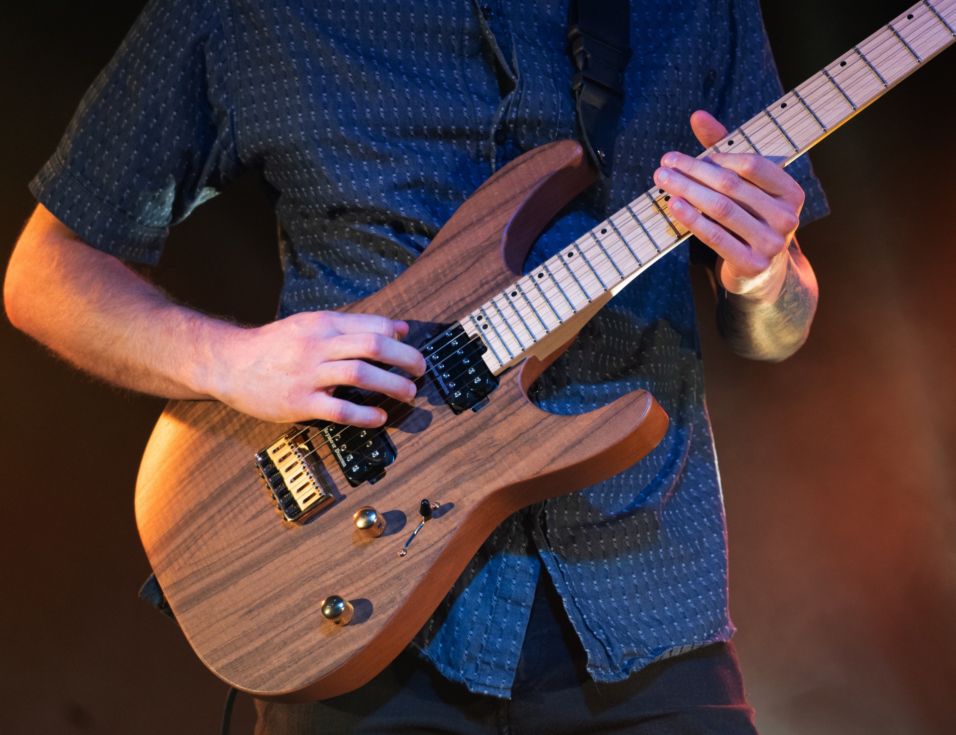 PM-DK24-HH-HT-M-Mahogany-with-Figured-Walnut-NATURAL-2-2