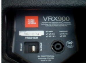 JBL VRX915M