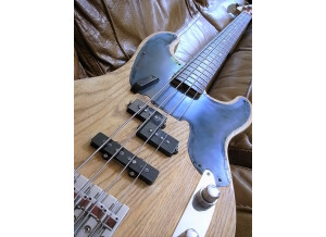 Fender Mike Dirnt Precision Bass (41131)