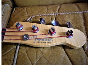 Fender Mike Dirnt Precision Bass (27479)